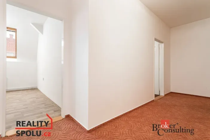 Pronájem bytu 2+kk, Opava - Město, Kolářská, 51 m2