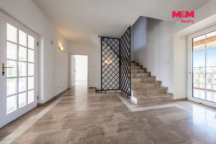 Pronájem rodinného domu, Říčany - Radošovice, Mozartova, 395 m2