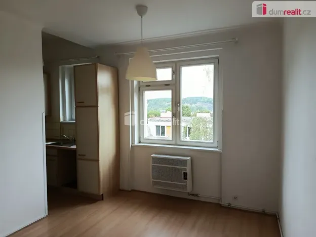 Pronájem bytu 2+kk, Praha - Bubeneč, Ve struhách, 40 m2