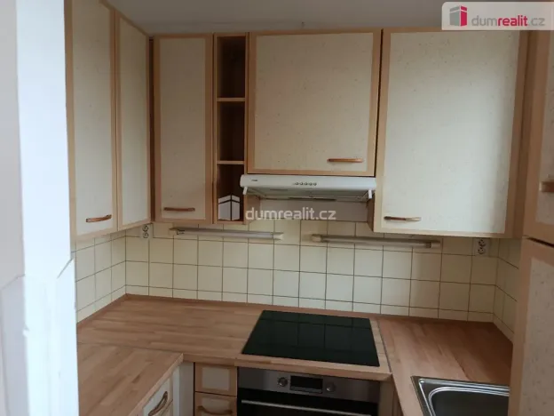 Pronájem bytu 2+kk, Praha - Bubeneč, Ve struhách, 40 m2