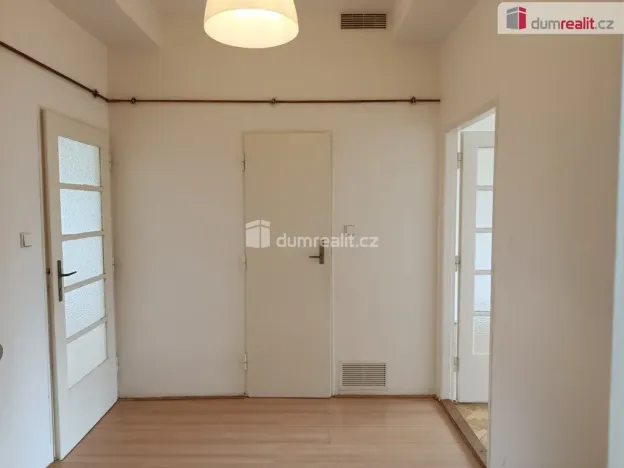 Pronájem bytu 2+kk, Praha - Bubeneč, Ve struhách, 40 m2