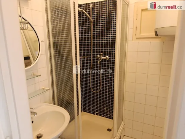 Pronájem bytu 2+kk, Praha - Bubeneč, Ve struhách, 40 m2