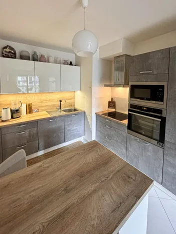 Pronájem bytu 2+kk, Praha - Žižkov, Olšanská, 50 m2