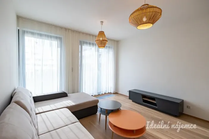 Pronájem bytu 2+kk, Praha - Žižkov, Olšanská, 50 m2