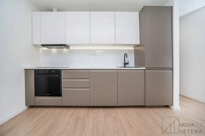 Prodej bytu 2+kk, Praha - Vršovice, Ruská, 42 m2