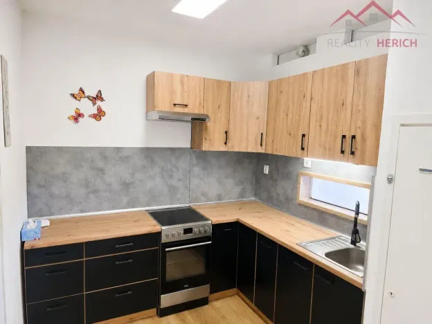 Prodej bytu 3+1, Chomutov, Kundratická, 71 m2