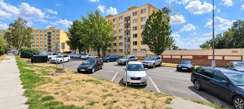 Prodej bytu 1+1, Krupka - Maršov, Karla Čapka, 35 m2