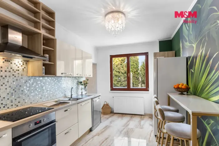 Prodej rodinného domu, Klobuky, Učitelská, 180 m2