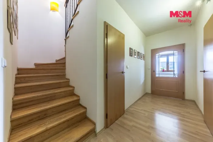 Prodej rodinného domu, Libeř, 225 m2