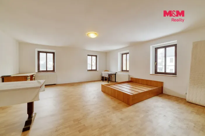 Prodej rodinného domu, Stráž nad Ohří - Boč, 500 m2