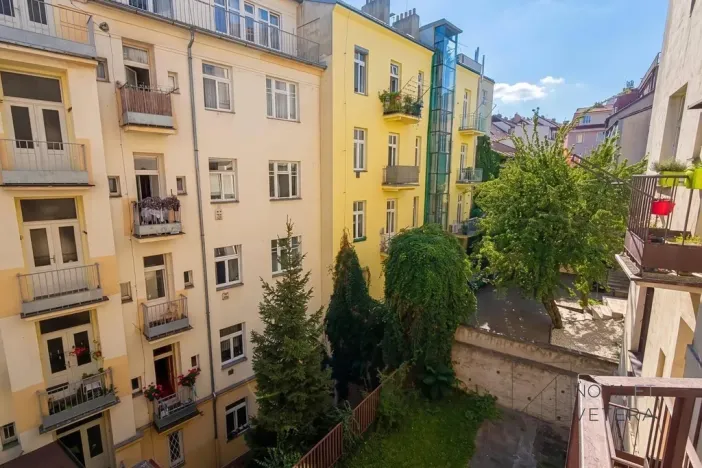Prodej bytu 2+kk, Praha - Vršovice, Francouzská, 56 m2