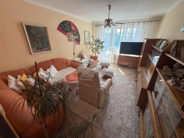 Prodej bytu 3+1, Karviná - Mizerov, tř. Těreškovové, 65 m2