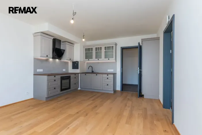 Prodej bytu 2+kk, Praha - Břevnov, Radimova, 63 m2