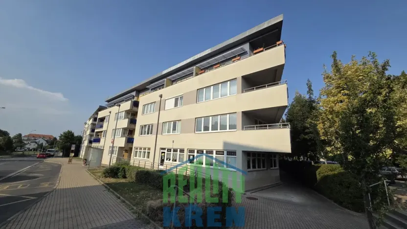 Pronájem bytu 2+kk, Praha - Kbely, Martinická, 42 m2