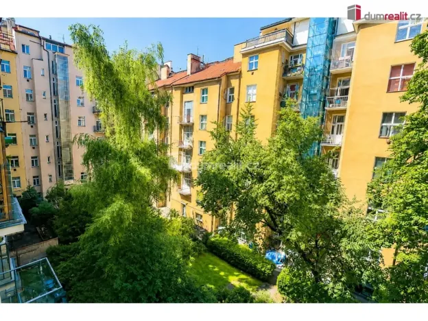 Prodej bytu 3+1, Praha - Dejvice, Eliášova, 82 m2