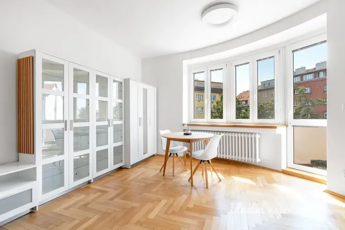 Pronájem bytu 1+kk, Praha - Podolí, Na dolinách, 39 m2
