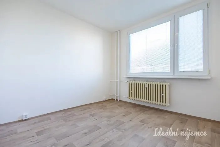 Pronájem bytu 3+1, Praha - Kobylisy, Taussigova, 67 m2