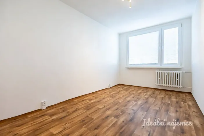 Pronájem bytu 3+1, Praha - Kobylisy, Taussigova, 67 m2