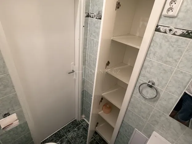 Pronájem bytu 1+kk, Praha - Vokovice, Africká, 31 m2