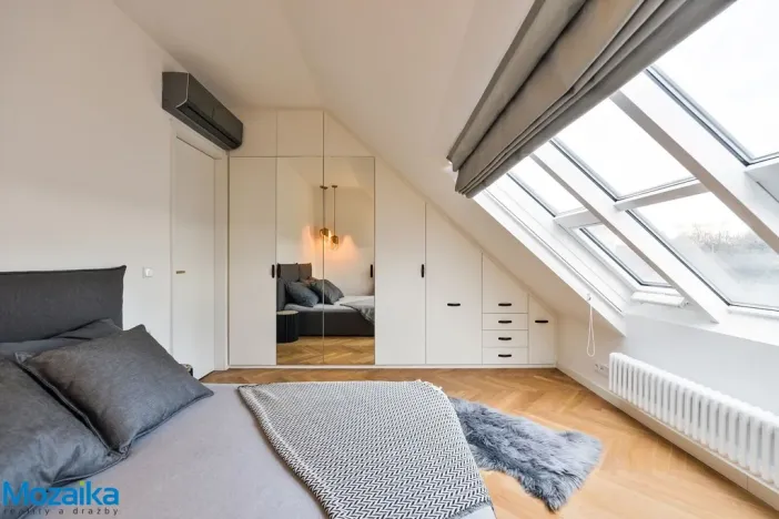 Pronájem bytu 2+kk, Praha - Žižkov, U Rajské zahrady, 61 m2
