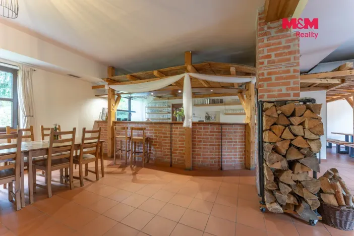 Prodej ubytování, Horní Slavkov, Ke Koupališti, 443 m2