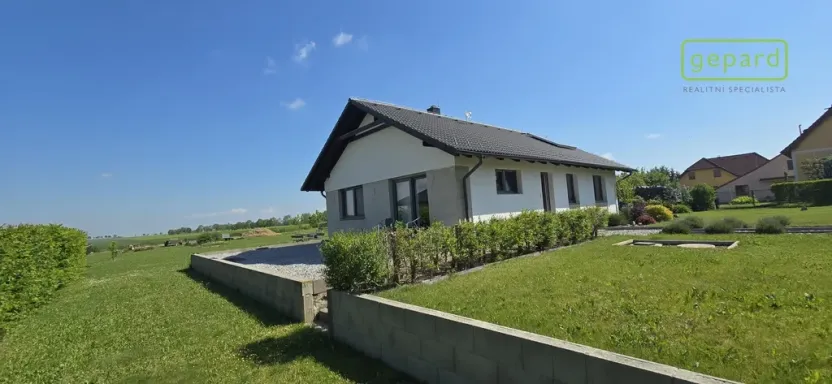 Prodej rodinného domu, Mojné, 99 m2