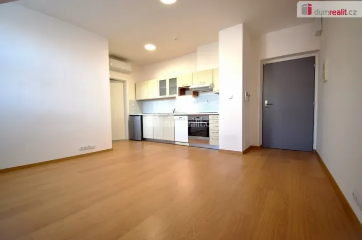 Pronájem bytu 2+kk, Praha - Krč, Na Dvorcích, 41 m2