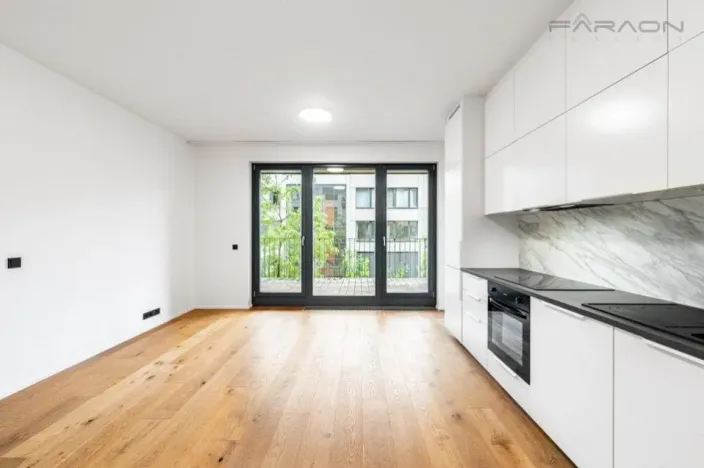 Pronájem bytu 2+kk, Praha - Smíchov, Grafická, 66 m2