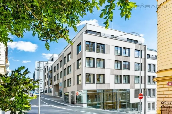 Pronájem bytu 2+kk, Praha - Smíchov, Grafická, 66 m2