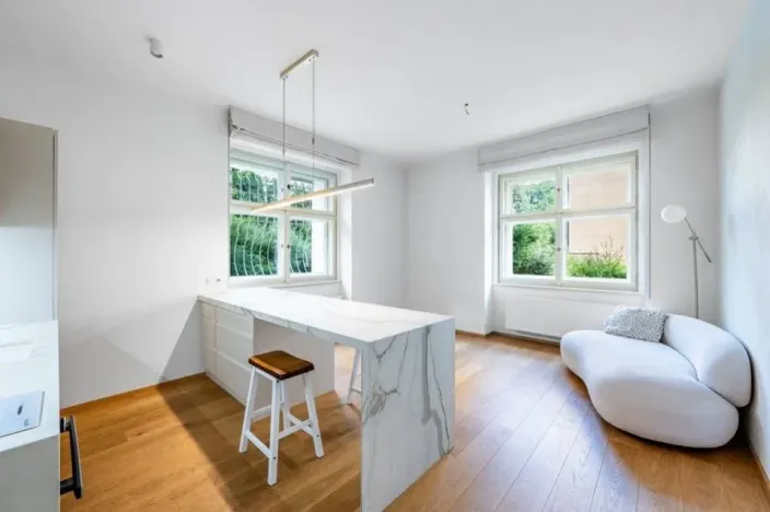 Prodej bytu 2+kk, Praha - Smíchov, U Nikolajky, 51 m2