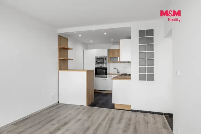 Pronájem bytu 2+kk, Kladno, Čs. armády, 46 m2