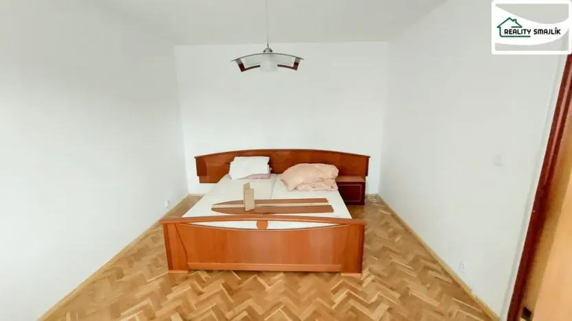 Pronájem bytu 1+1, Cheb, Americká, 36 m2