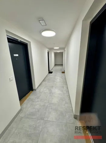 Pronájem bytu 1+kk, Kladno, Ke křížku, 35 m2