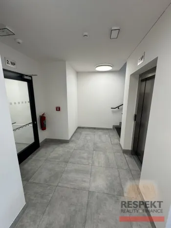 Pronájem bytu 1+kk, Kladno, Ke křížku, 35 m2