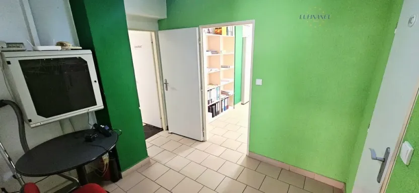 Prodej obchodního prostoru, Kralupy nad Vltavou - Mikovice, V Uličce, 235 m2