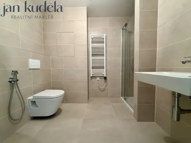 Pronájem bytu 2+kk, Brno, Hvězdová, 47 m2