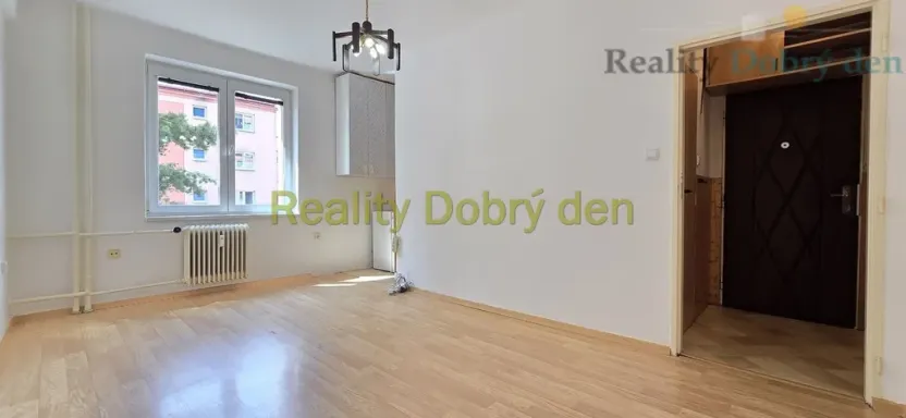 Prodej bytu 1+kk, Dolní Benešov, Osada míru, 21 m2