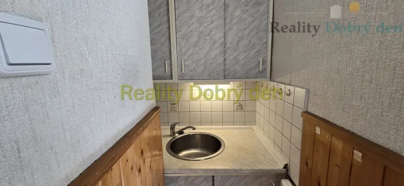 Prodej bytu 1+kk, Dolní Benešov, Osada míru, 21 m2