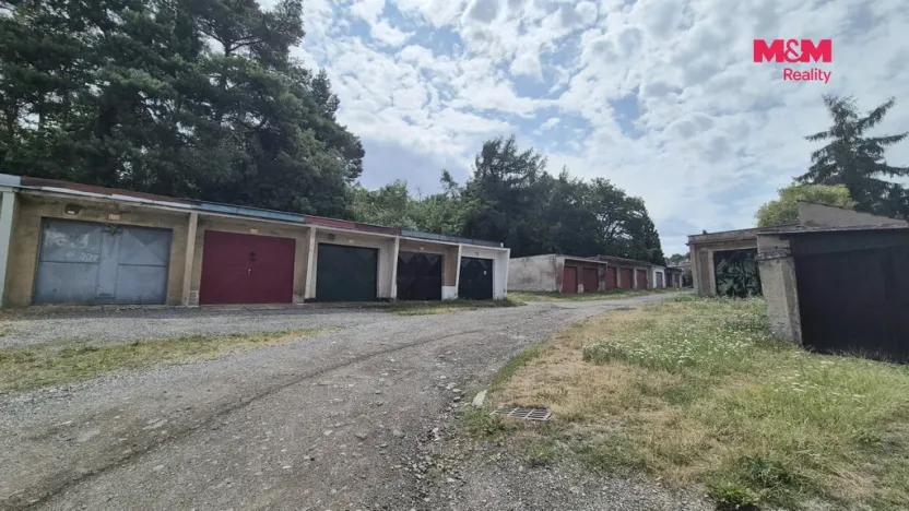 Pronájem garáže, Kladno, Šulcova, 20 m2