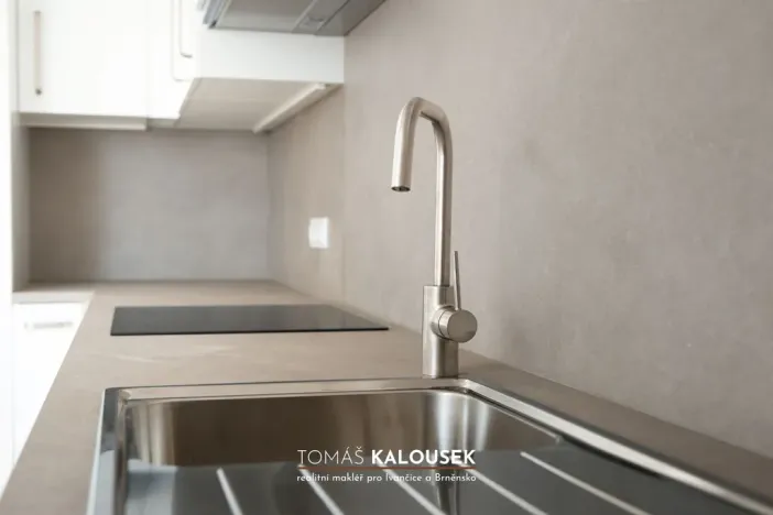 Prodej bytu 2+kk, Ivančice, Dr. Novotného, 53 m2