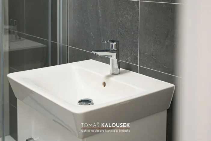 Prodej bytu 2+kk, Ivančice, Dr. Novotného, 53 m2