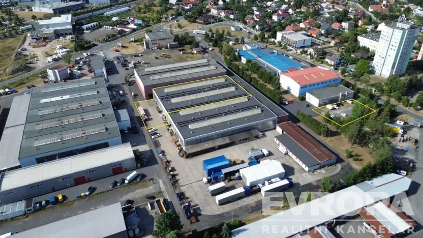 Pronájem výrobních prostor, Plzeň - Skvrňany, Domažlická, 2000 m2