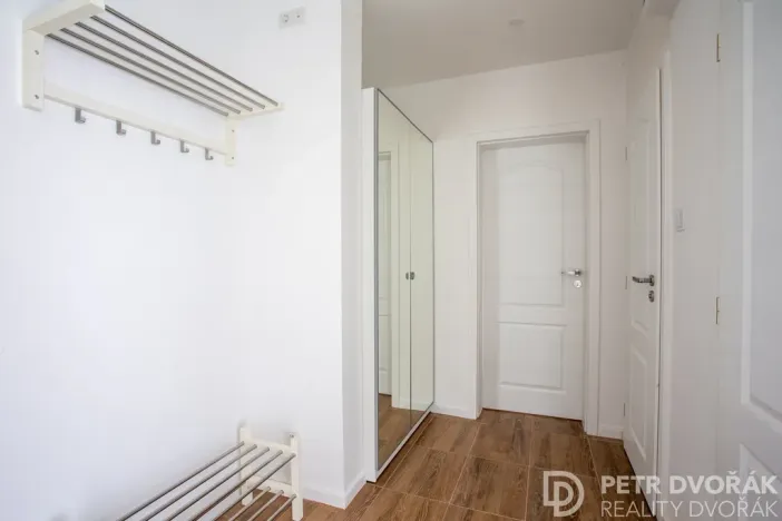 Pronájem bytu 2+1, Praha - Malešice, Přistoupimská, 62 m2