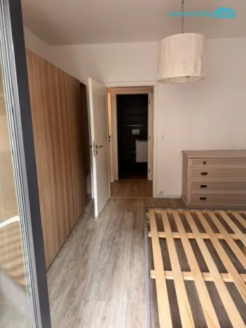 Pronájem bytu 2+kk, Karlovy Vary, Sedlecká, 60 m2