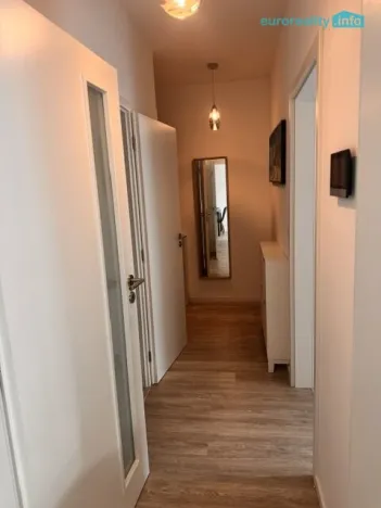 Pronájem bytu 2+kk, Karlovy Vary, Sedlecká, 60 m2