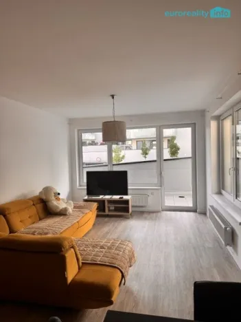 Pronájem bytu 2+kk, Karlovy Vary, Sedlecká, 60 m2