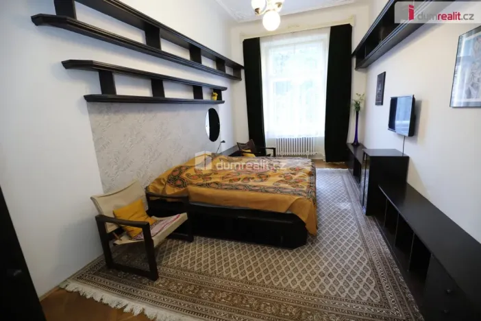 Pronájem bytu 2+1, Praha - Vinohrady, Římská, 65 m2