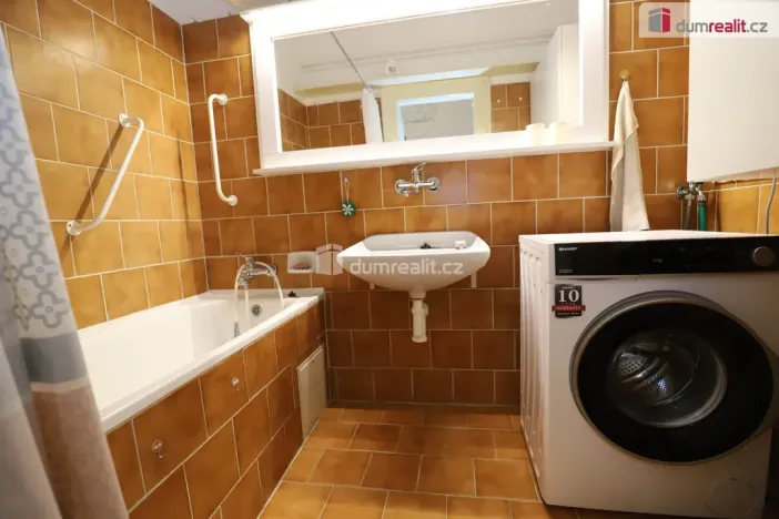 Pronájem bytu 2+1, Praha - Vinohrady, Římská, 65 m2