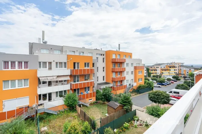 Pronájem bytu 1+kk, Praha - Kyje, Farkašova, 32 m2