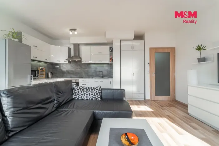 Prodej bytu 2+kk, Praha, Ke kříži, 50 m2
